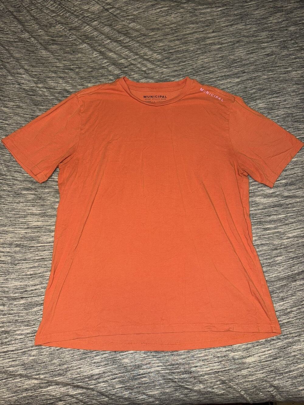 Municipal Sport Utility Gear T-Shirt Men’s Large orange Running Training Workout